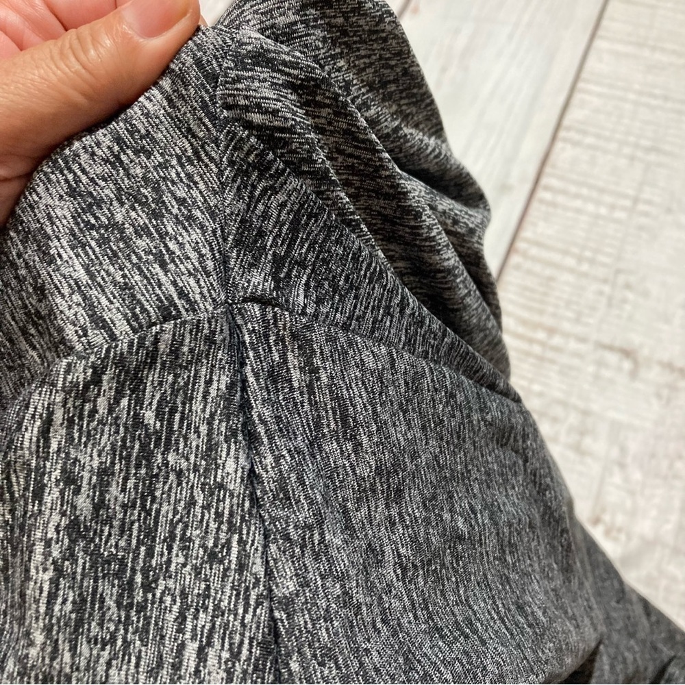 LIVI ACTIVE leggings grey size 26/28 EUC - Picture 5 of 9